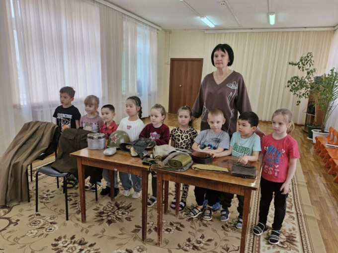 Выставка «Предметы времён Великой Отечественной войны» Выставка «Предметы времён Великой Отечественной войны».